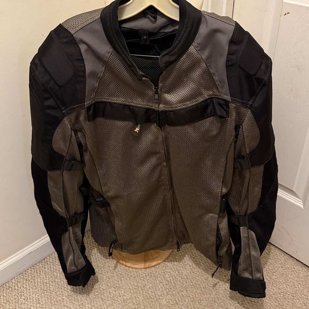 Men's Black and Gray Motorcycle Jacket